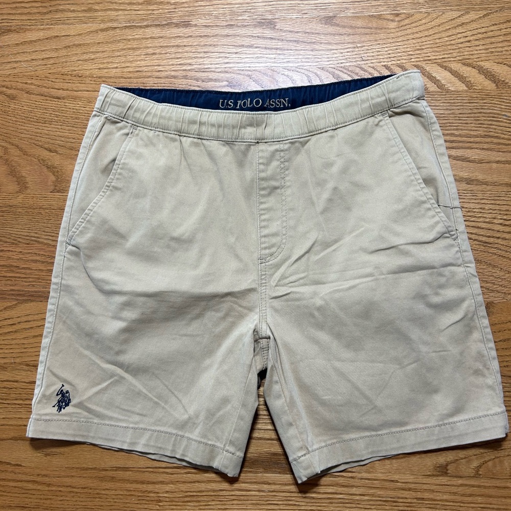 U.S. Polo Assn. Men’s Khaki Shorts Size Large